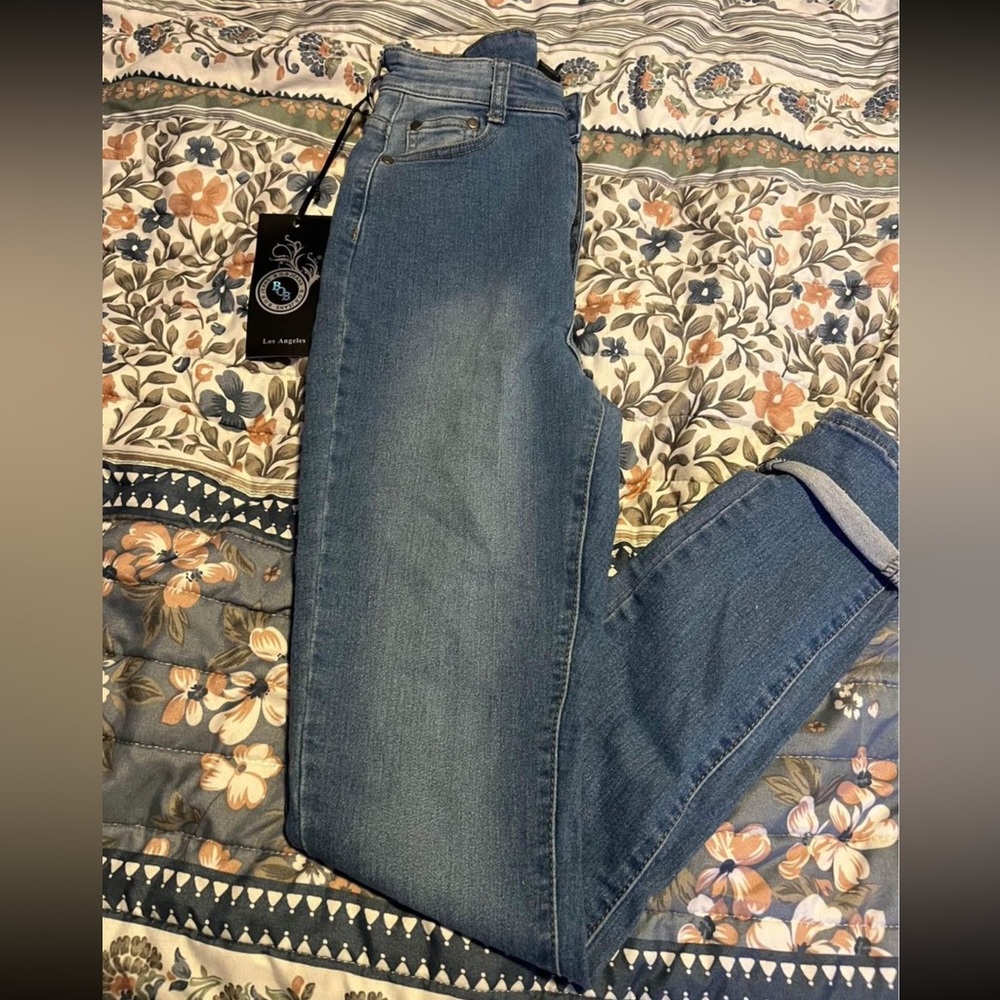 NEW High Waist 7/8 Jeans
